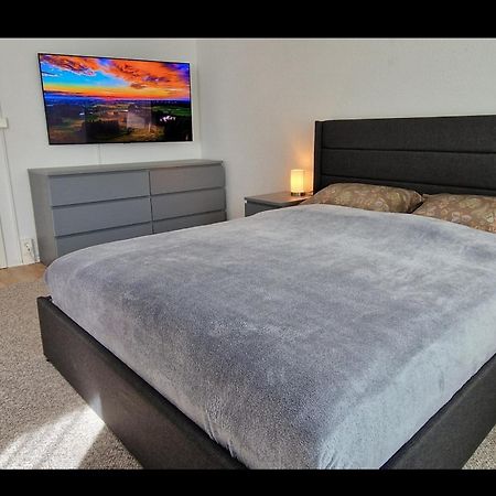 Zentrum Apartment - Oled Tv - Ps4 - Balkon - Parking Chemnitz Buitenkant foto