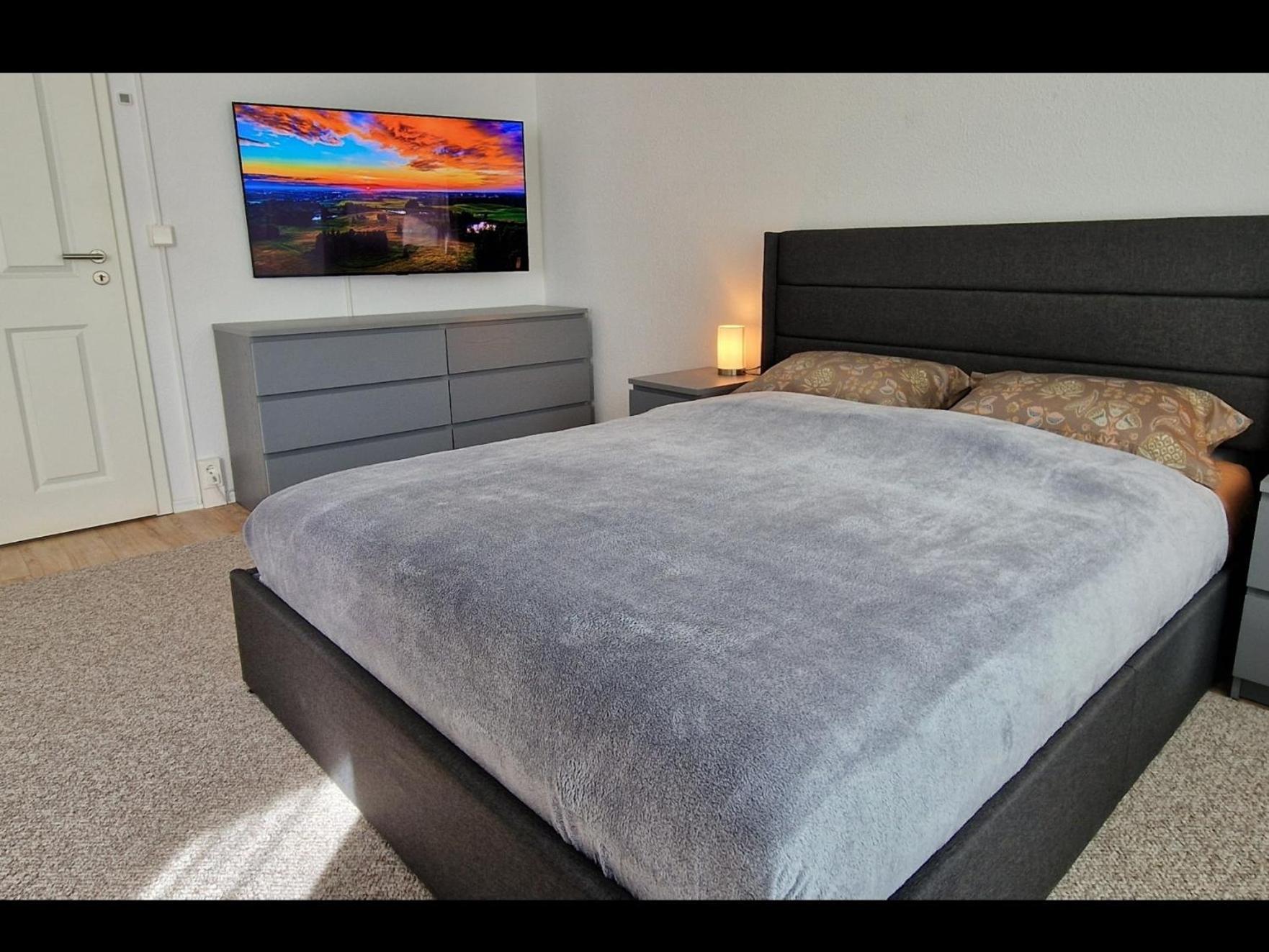 Zentrum Apartment - Oled Tv - Ps4 - Balkon - Parking Chemnitz Buitenkant foto